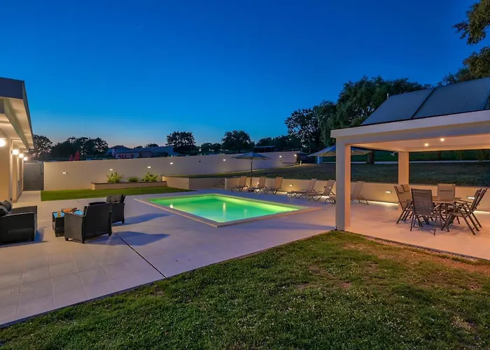 빌라 Monte Vernal 풀라