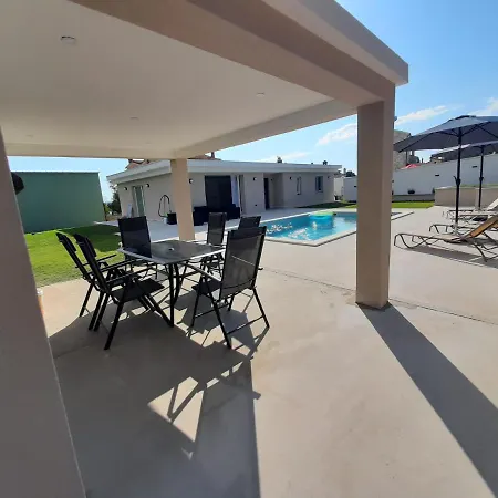 Villa Monte Vernal